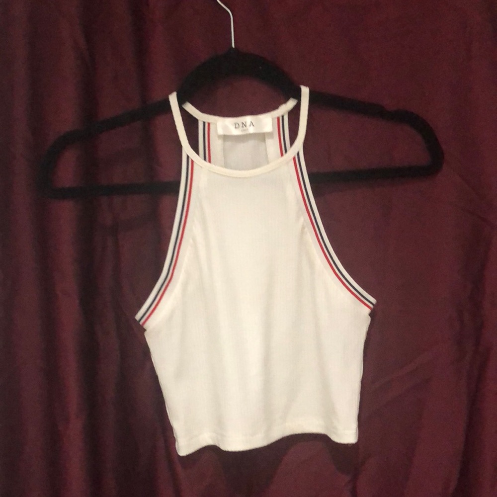 DNA small halter tank crop